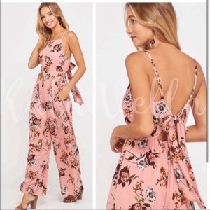 BLUSH PINK FLORAL JUMPSUIT SIZE SMALL NWT
